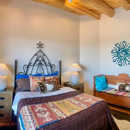 Santa Fe Sanctuary With Views At Every Turn-3
