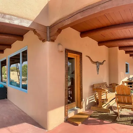 Santa Fe Sanctuary With Views At Every Turn-2