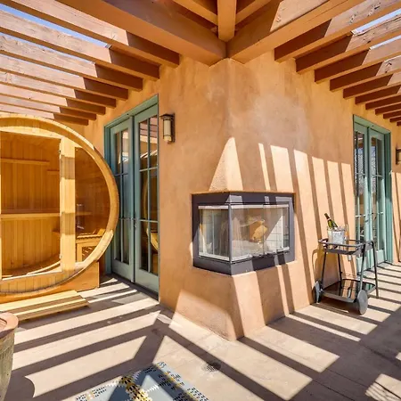 Luxe & Stylish Santa Fe Home Rental Near Downtown!-2